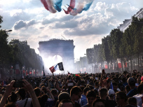 Coronavirus : une vente de photos à 100 euros pour aider les Hopitaux de Paris