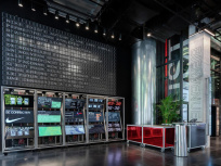 Le nouveau magasin Nike sur les Champs-Elysées ouvre ses portes