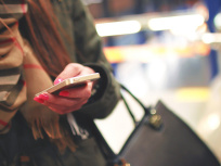 Coronavirus : l'Assurance Maladie envoie des SMS aux cas contact