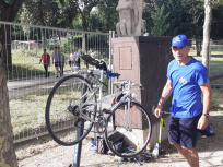 Jo de Tokyo : venez à la Fan Zone en vélo, il sera garé gratuitement et même réparé !