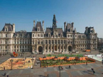 Stratégique forêt à l'Hôtel de Ville