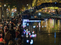 Hommages aux victimes du 13 novembre à Paris
