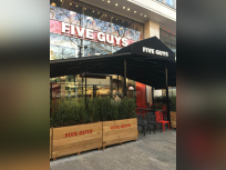 Five Guys ouvre sur les Champs-Elysées ce jeudi 8 décembre