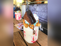 Le Hard Rock Cafe présente sa nouvelle tuerie éphémère : le Freakshake