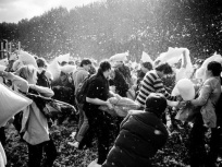 Une bataille de polochon géante à Paris 