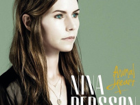 Nina Persson en concert à La Maroquinerie