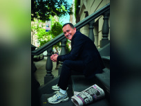 Yuri Buenaventura en concert à la Salle Pleyel à Paris en avril 2025