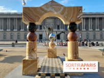 Paris : quel est ce portail monumental installé sur la place du Louvre ?