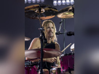 Mort de Taylor Hawkins, batteur des Foo Fighters, à l’âge de 50 ans