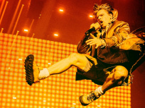 Orelsan : son énorme concert à Paris La Défense Arena diffusé au cinéma