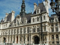 Euro 2016 : Un match de football à la verticale sur le parvis l'Hôtel de Ville