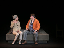 Le mec de la tombe d'à côté