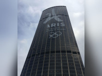 Les JO s'affichent sur la tour Montparnasse