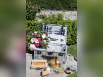 Découvrez le pique-nique Liberty du Burgundy Paris