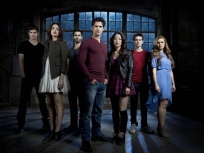 Wolfies meet Grounders : rencontrez les acteurs de la série Teen Wolf à Roissy