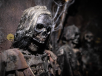 La Crypte : l'escape game qui fait tourner les tables au Donjon de Paris