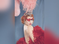 Les Meneuses : la revue signée Maud’Amour qui revisite le genre au Théâtre Les Étoiles