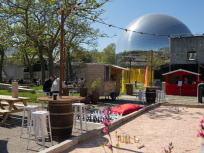 Boom Boom Villette ouvre sa terrasse d’été avec glaces et jeux en plein air à Paris