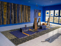 Valérie John au Palais de Tokyo : une exposition entre bleu indigo et mémoire de la Martinique