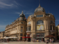 Coronavirus : Toulouse et Montpellier en zone d'alerte maximale, fermeture des bars
