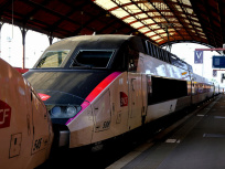 Covid : les déplacements entre régions seront-ils autorisés pour Noël ?