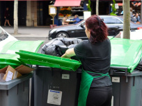 Plastiques, cartons, papiers et métaux : tout dans la poubelle jaune !