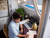 Le télétravail rallonge la journée des salariés de 48 minutes en moyenne selon une étude 