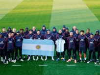 Mort de Diego Maradona : les joueurs du PSG rendent hommage à la légende 