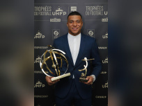 PSG : Kylian Mbappé élu meilleur joueur de la saison en Ligue 1 (Trophée UNFP)