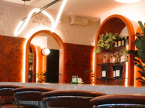 Mousse, le coffee shop x salon de coiffure de l'influenceuse Natoo dans le Marais