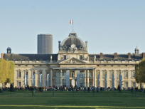 Peut-on visiter l'Ecole Militaire de Paris, le lieu où se forme toujours l'élite de l'armée ?