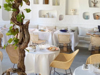 Ouverture d'Oursin par Jacquemus et Kaspia aux Galeries Lafayette Champs-Elysées