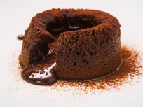 La recette du moelleux au chocolat de Fanny Rey et Jonathan Wahid