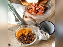 Test - Benoit Castel dévoile son brunch à la maison en livraison