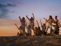 Hawaii, la prochaine comédie de Mélissa Drigeard avec Bérénice Bejo, Pierre Deladonchamps...