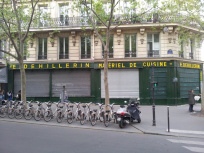 E. Dehillerin : la boutique historique à Paris où les casseroles en cuivre sont reines
