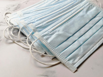 Coronavirus : le gouvernement distribue des masques aux Français les plus précaires