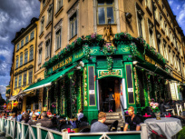 Covid : la Suède obligée de revoir son modèle après un pic de l'épidémie