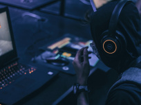 League of Legends : Riot annonce l'arrivée d'un jeu MMO dans l'univers de Runeterra