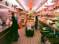 Jean Castex doit annoncer une prime pour les salariés de la "deuxième ligne" ce lundi 15 mars