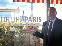 Philippe Goujon, maire du 15e « N'oubliez pas de prendre votre maillot de bain ! »