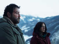 Les Survivants, thriller en montagne avec Denis Ménochet et Zar Amir Ebrahimi : notre avis