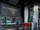 Le nouveau magasin Nike sur les Champs-Elysées ouvre ses portes