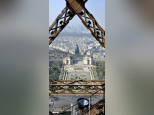 Bar à Champagne au dernier étage de la Tour Eiffel