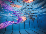 Nuit Blanche 2026 : Annette Messager transforme une piscine parisienne en installation peuplée de sirènes