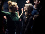 Respire: Joséphine Japy, Lou de Laâge