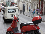 Paris : combien pourrait rapporter le stationnement payant des motos et scooters à la mairie ?