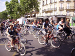 Cyclodays, le rendez-vous des amoureux de vélo sur le parvis de l'Hôtel de Ville à Paris