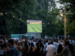 Une fan zone verdoyante à l'Hippodrome ParisLongchamp pour France-Maroc et la demi-finale
