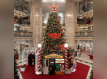 Noël se célèbre aux Galeries Lafayette Champs-Élysées